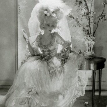 Mae Murray Adolph de Meyer Date: 1918